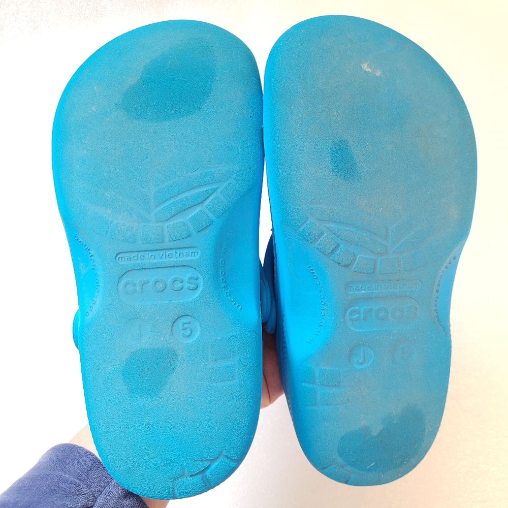 Crocs Classic Clog Bright Blue Size 7/8 (Free With $50.00 Purchase) - Picture 12 of 13